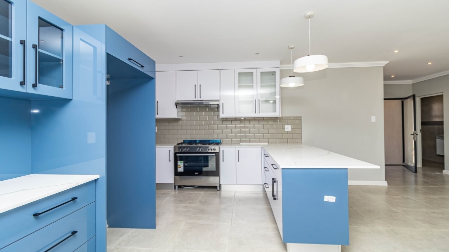 3 Bedroom Property for Sale in Fraaiuitsig Western Cape